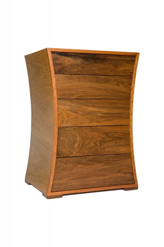 Chest of drawers by Dovetailors